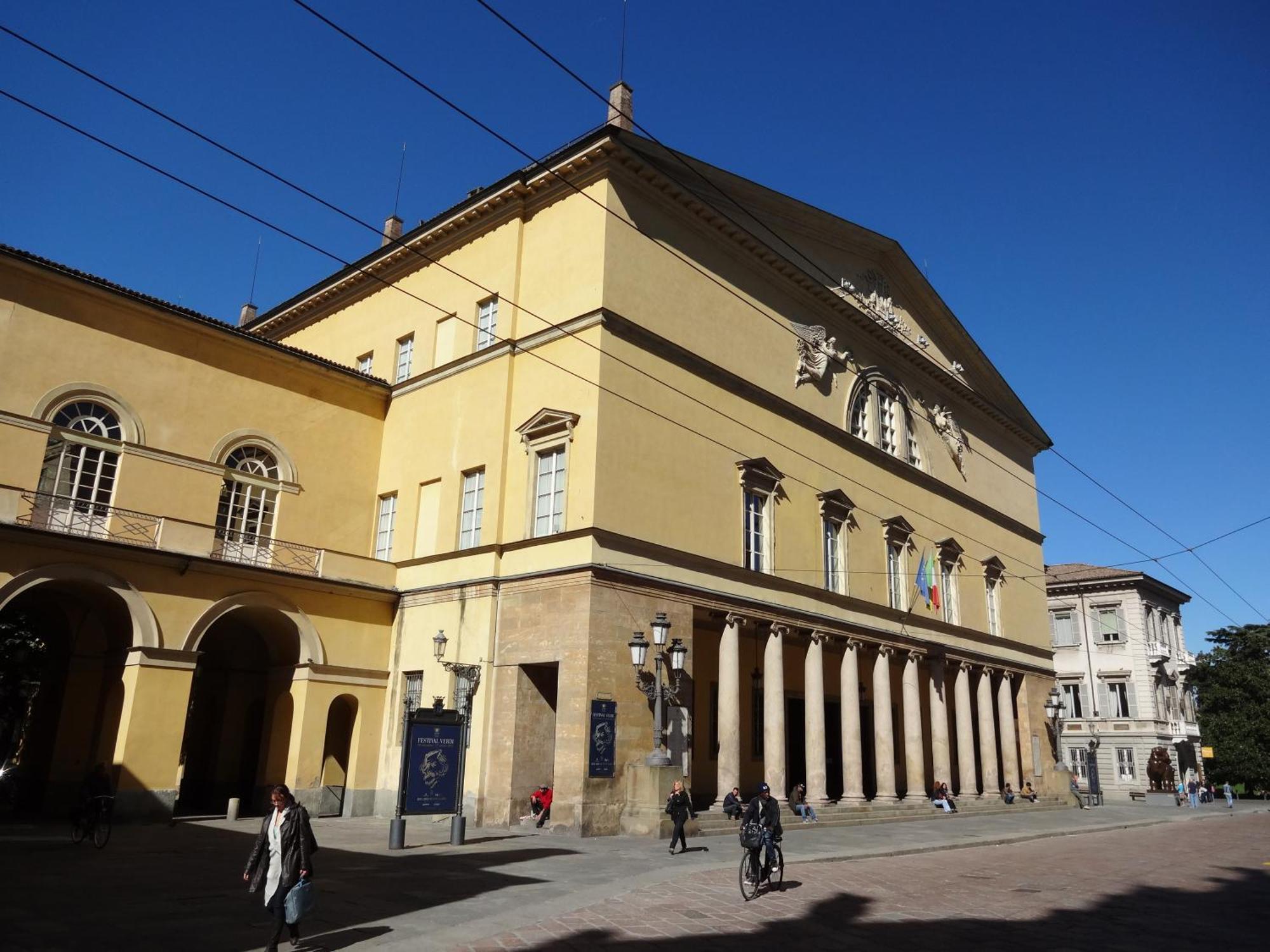 Апартаменты La Casa Nel Borgo Парма Экстерьер фото